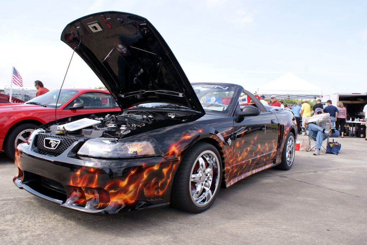 Ford Mustang 1999 Saleen Convertible LSideFront Mustang Meet FOF 17April2010
